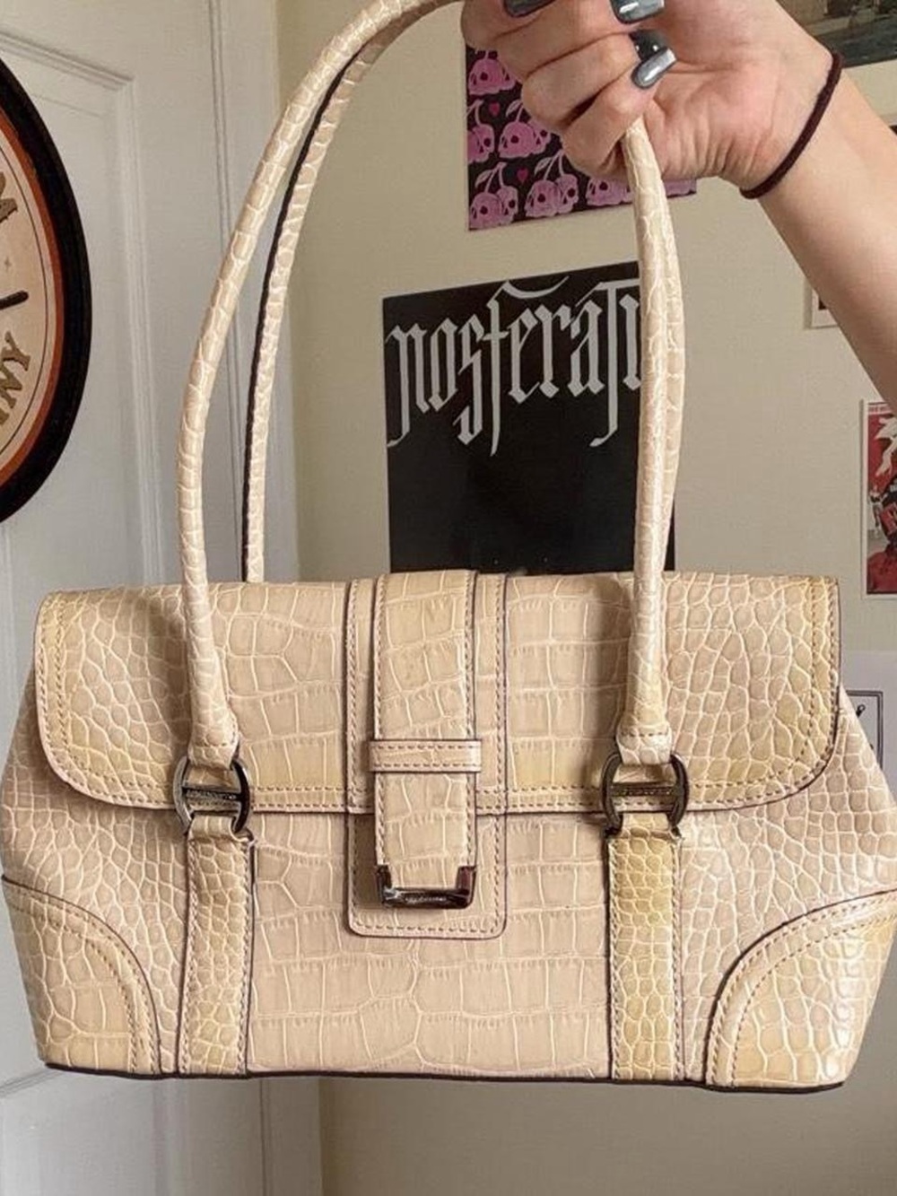 Cream Croc-Embossed Shoulder Bag - Women's Elegant Tote